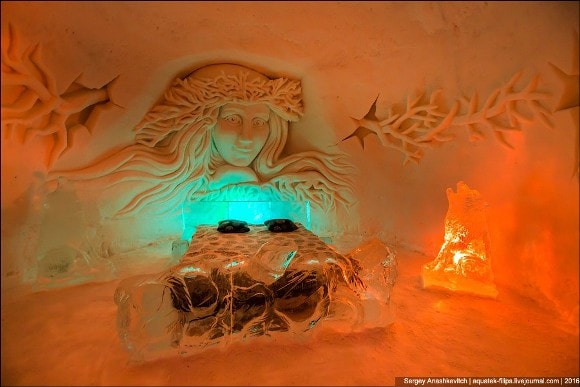 Отель из сплошного льда в Лапландии - фото1