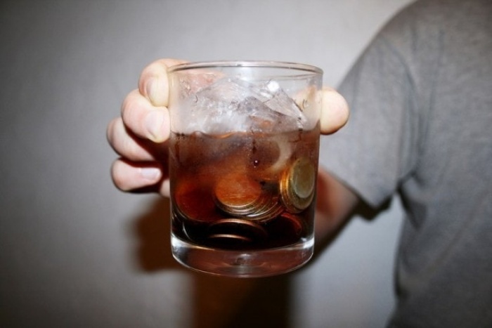 Используем колу в бытовых делах. Это в 100 раз лучше, чем пить ее!